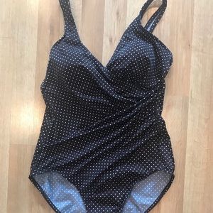Polka dot Miracle suit